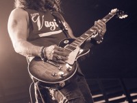 slash 030