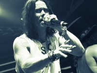 slash 043