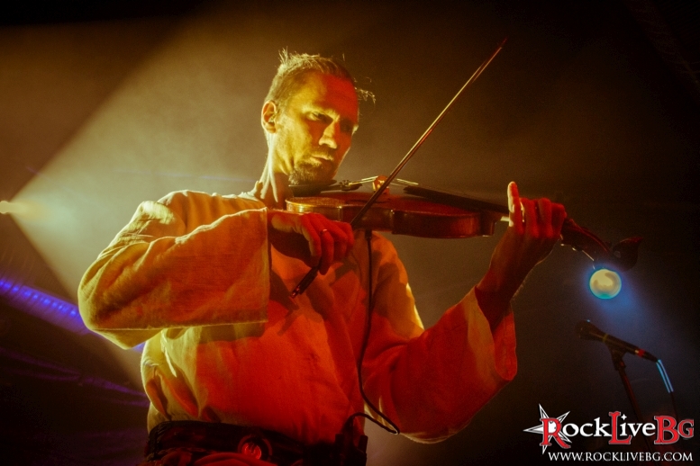 korpiklaani2015-02